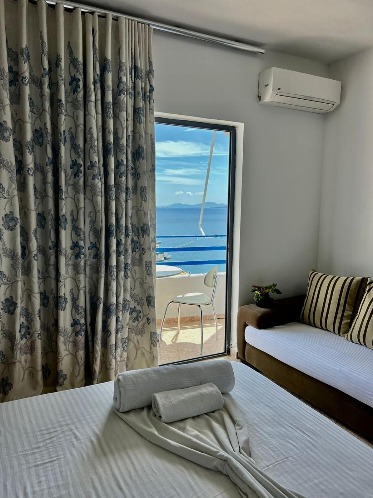 Al Mare Rooms Saranda Kültér fotó