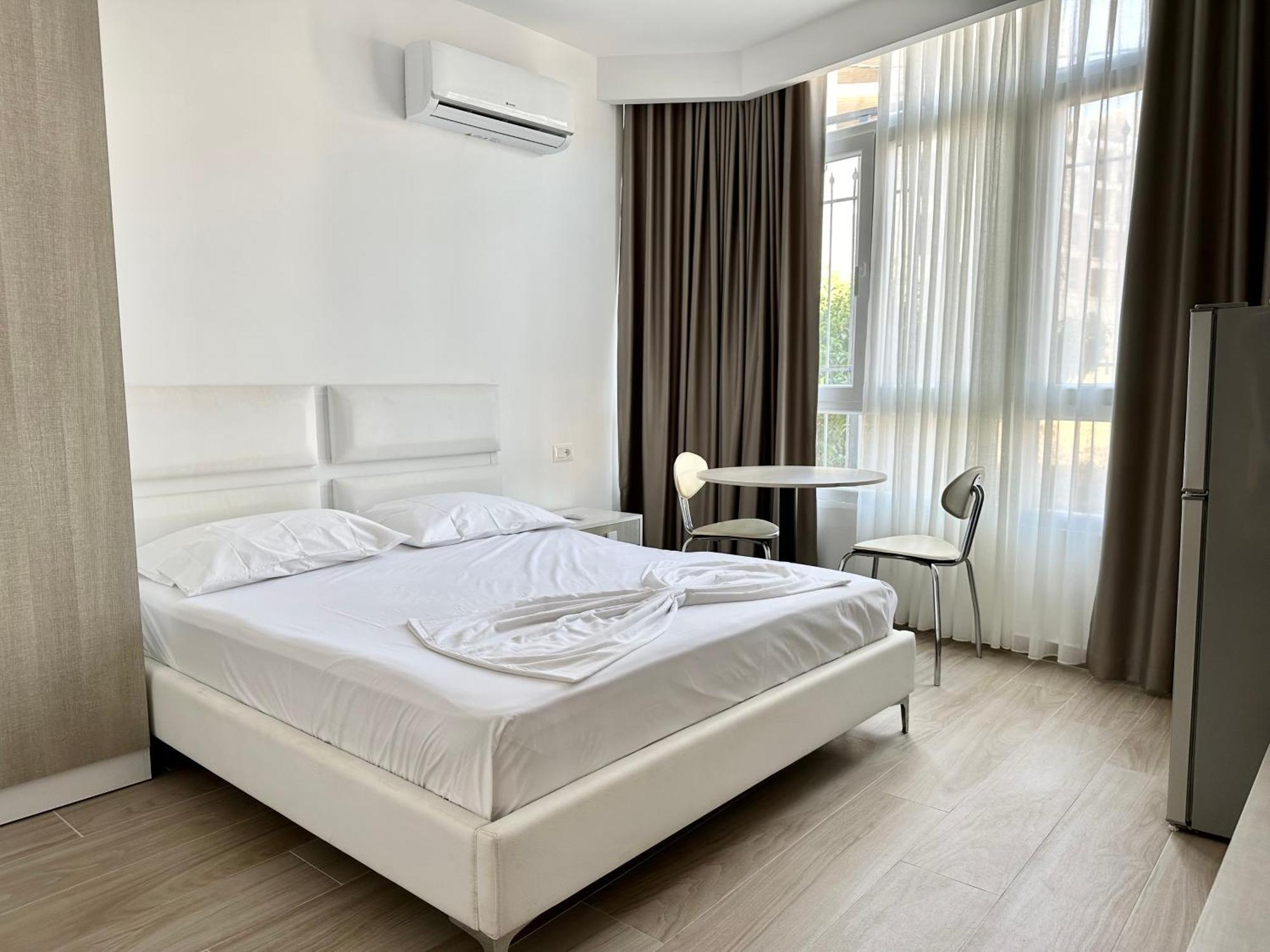 Al Mare Rooms Saranda Kültér fotó