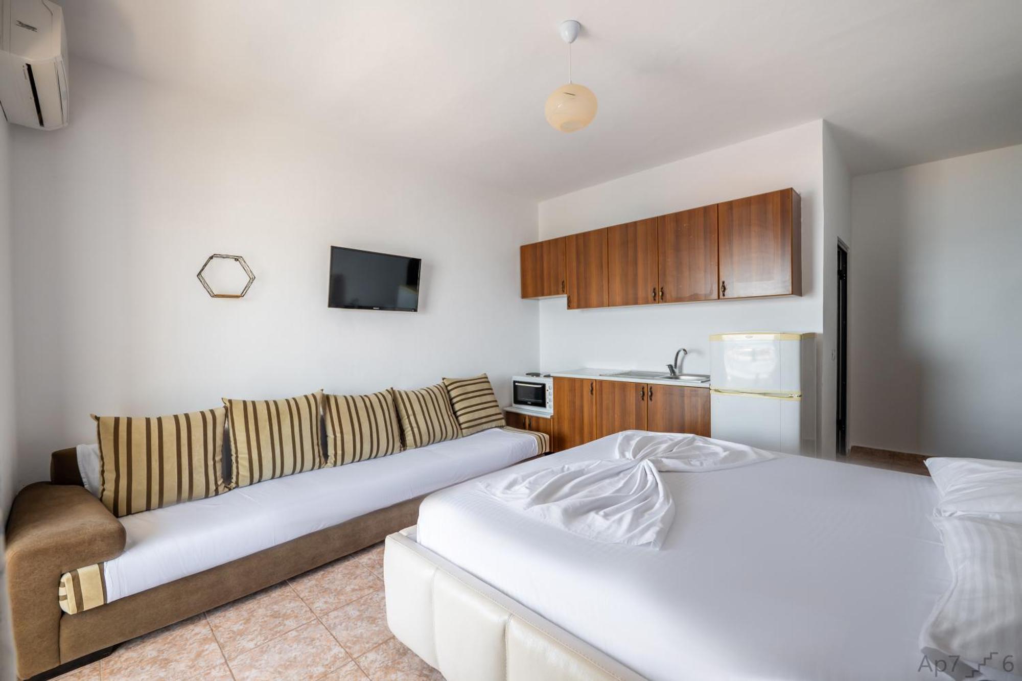 Al Mare Rooms Saranda Kültér fotó